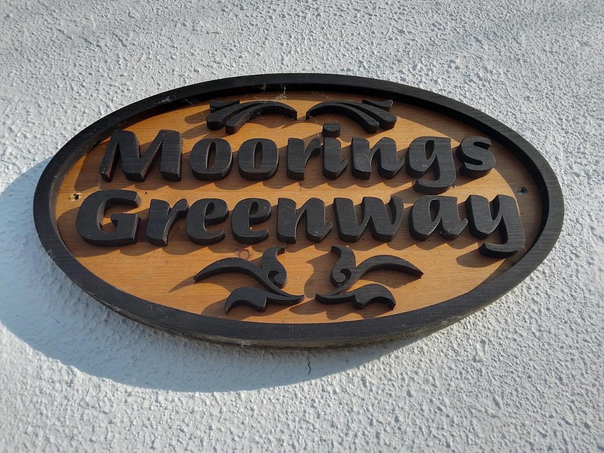 Moorings Greenway Newport  Extérieur photo